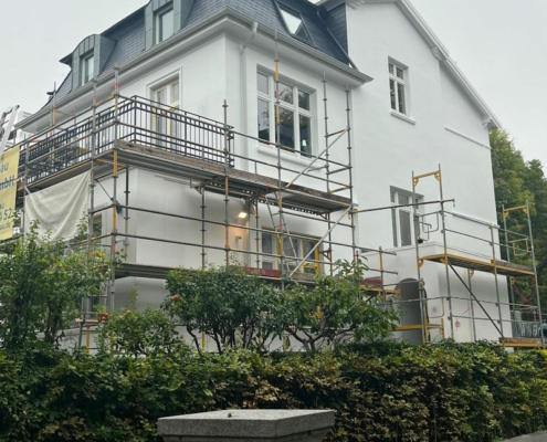 Dacharbeiten 01 Dacherneuerung mit Schindeln durch ZMB